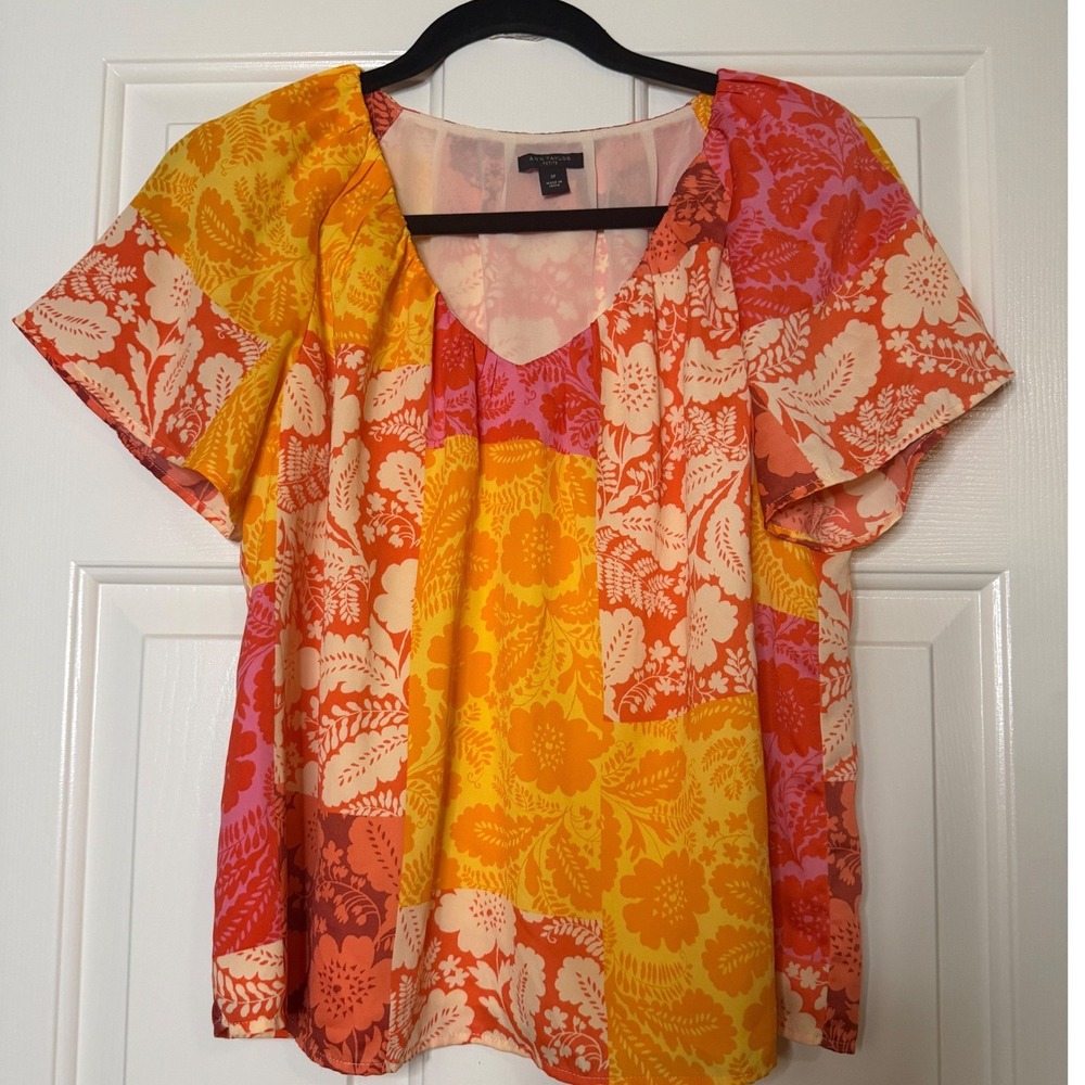 Ann Taylor Petite Orange Yellow Floral Patchwork V-Neck Short Sleeve Blouse SP
